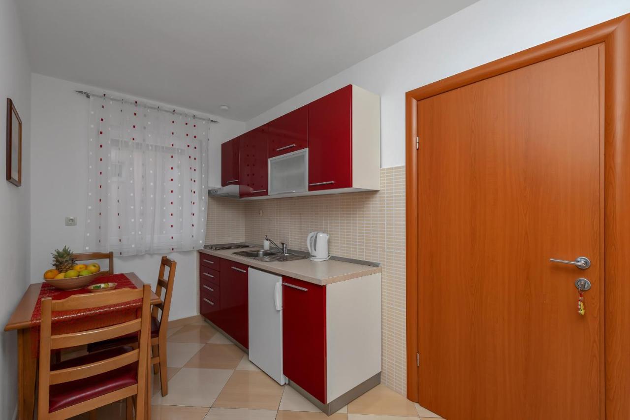 Villa Juric 2 Baska Voda Bagian luar foto