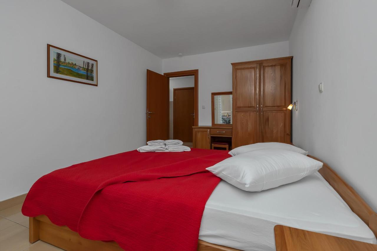 Villa Juric 2 Baska Voda Bagian luar foto
